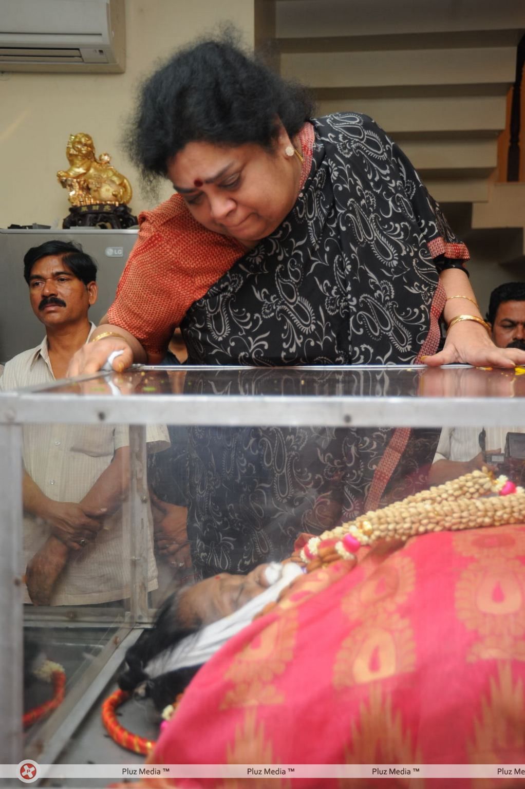 Dasari Padma Funeral and Condolences Pictures | Picture 112342